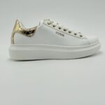 Guess - Salerno - Image 2