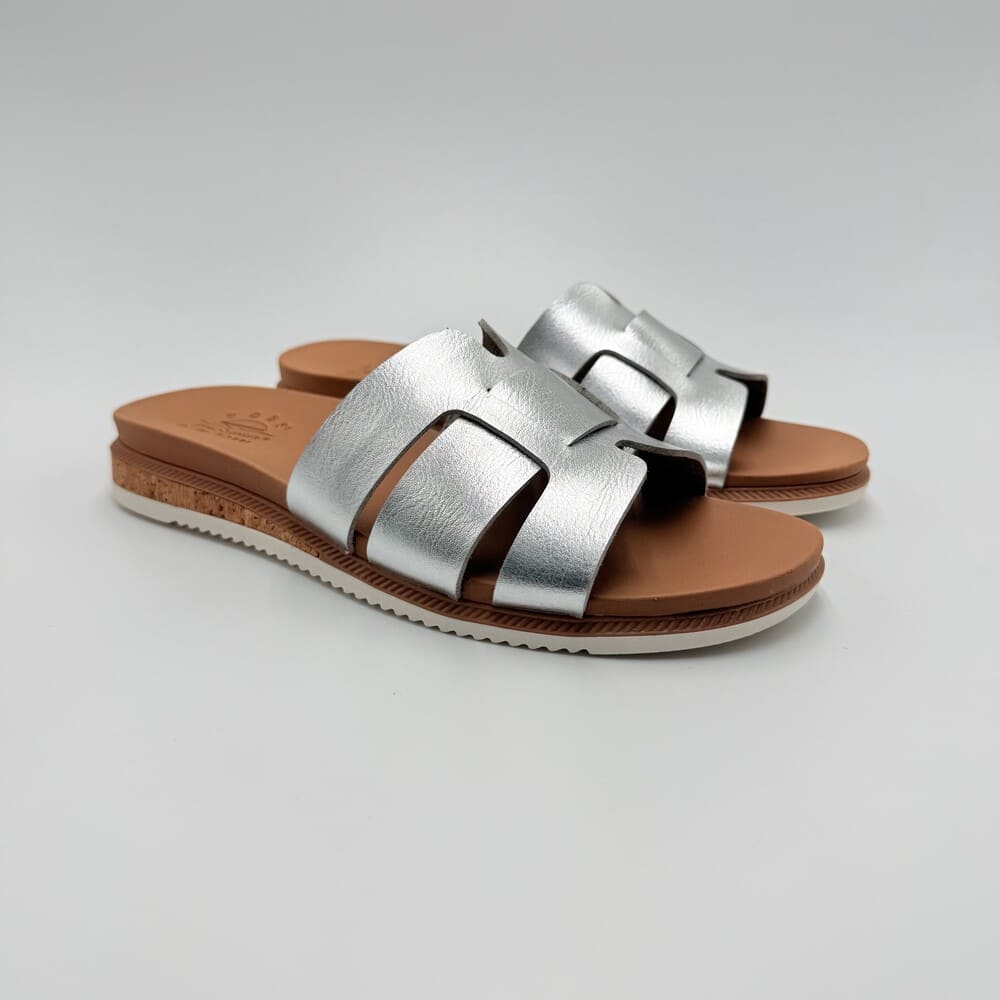 IMG_6056 Skechers-Desert Kiss Low - Image 1