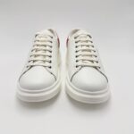 Guess-Salerno - Image 3